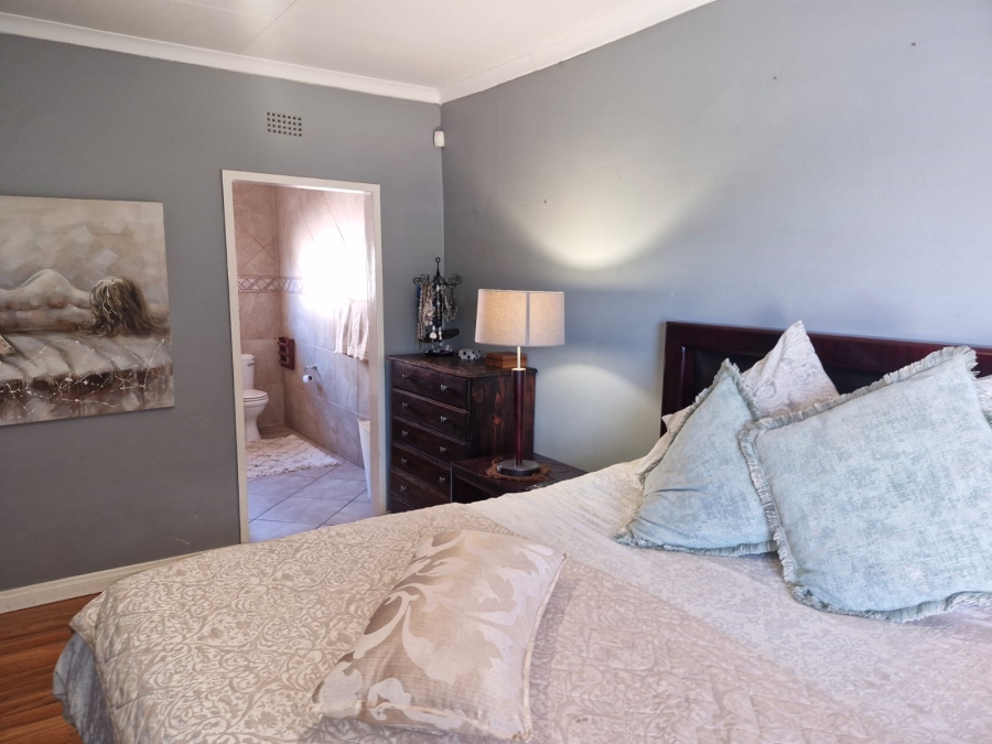 4 Bedroom Property for Sale in Riebeeckstad Free State